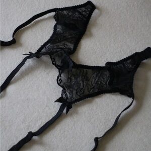 ‼️  LAST CALL AGENT PROVOCATEUR NWOT Black Lace Garter Belt